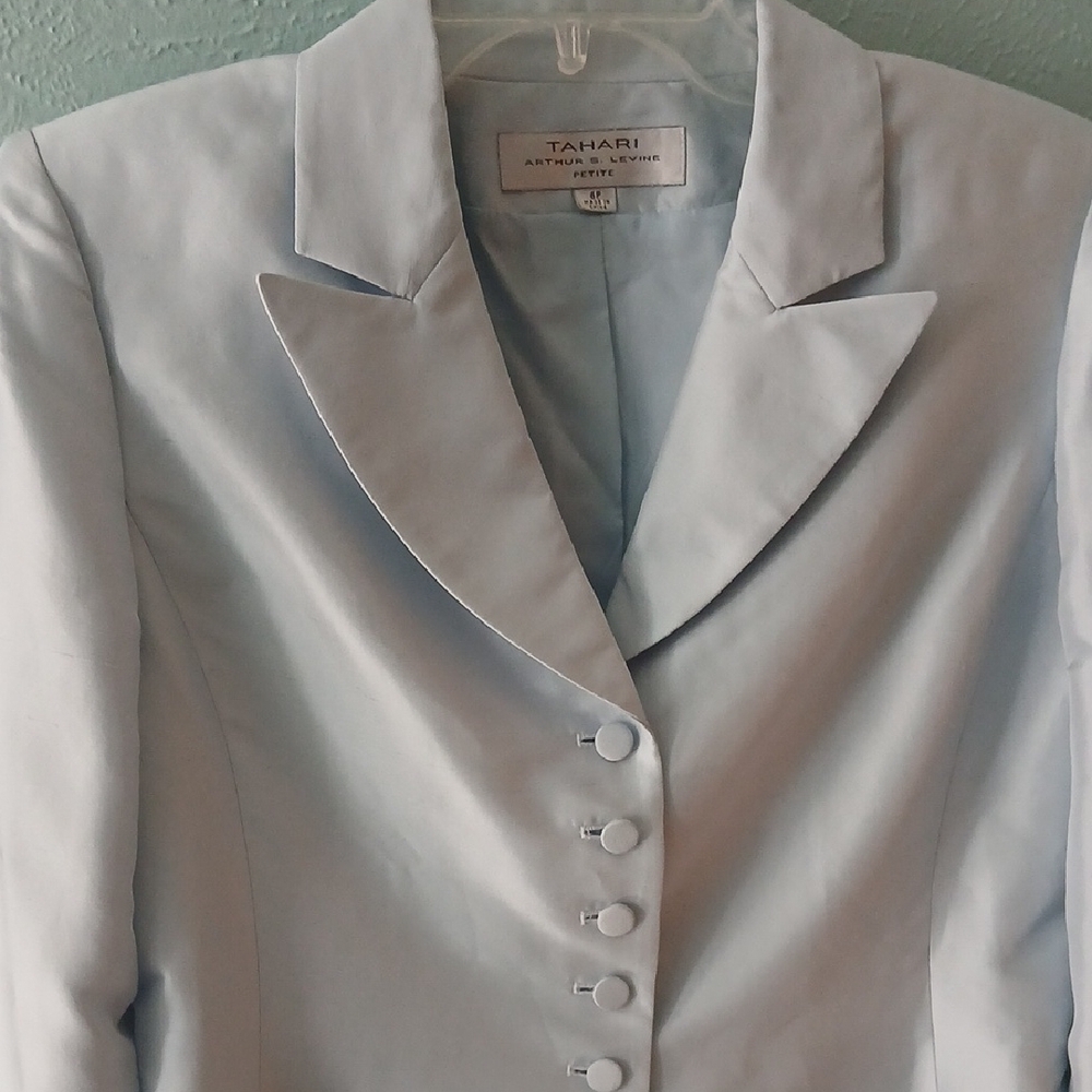 Tahari Pale Blue Silk Skirt Suit Size 6P - Picture 2 of 11